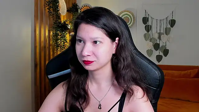 SaraDenars online show from November 26, 2025, 5:19 am