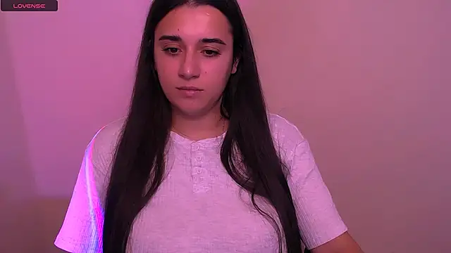 AlinaDoll  online show from November 5, 2025, 8:36 am