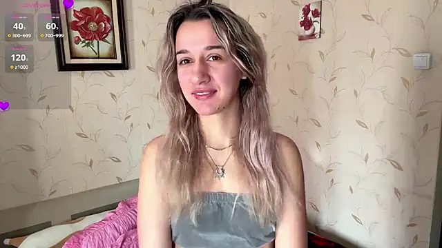 Snapshot of Auroragin chatting on December 14, 2025, 9:14 am Auroragin online show from December 14, 2025, 9:14 am