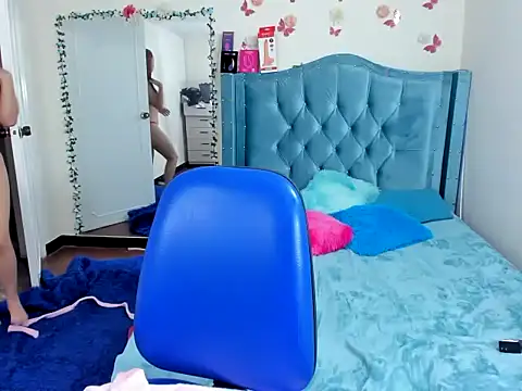 Aurora sky9 online show from November 26, 2025, 11:50 pm