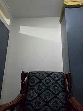 Mommy Sienna online show from November 10, 2025, 5:01 pm