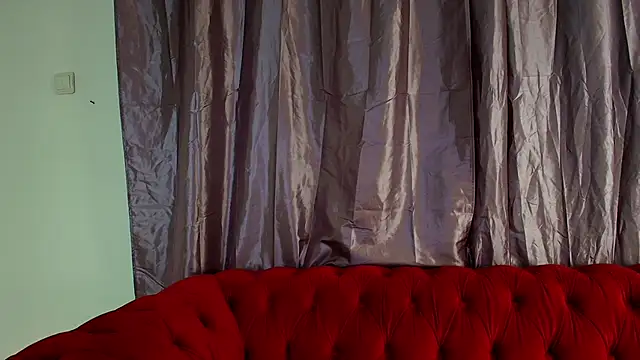 TattooTemptress online show from December 5, 2025, 5:05 am