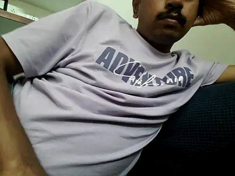 Snapshot of brownguycock chatting on November 4, 2025, 11:53 am brownguycock online show from November 4, 2025, 11:53 am