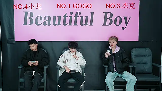 Beautifulboys-999 online show from December 5, 2025, 8:45 am