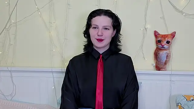 Snapshot of LatinaHuguenin chatting on November 24, 2025, 7:08 am LatinaHuguenin online show from November 24, 2025, 7:08 am