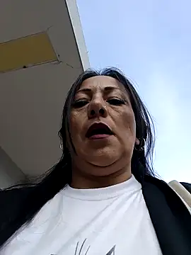 Snapshot of misshot_02 chatting on November 10, 2025, 8:08 pm misshot 02 online show from November 10, 2025, 8:08 pm