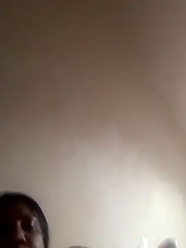 Snapshot of Eva_rouse2 chatting on December 17, 2025, 3:23 am Eva rouse2 online show from December 17, 2025, 3:23 am