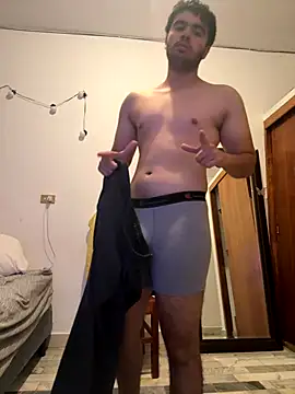 Snapshot of Leoncitooo987 chatting on December 3, 2025, 11:58 pm Leoncitooo987 online show from December 3, 2025, 11:58 pm