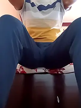 Snapshot of bhaiarean chatting on November 5, 2025, 8:36 am bhaiarean online show from November 5, 2025, 8:36 am