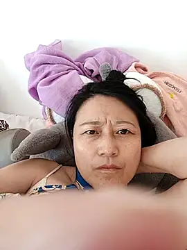 meiNv79 online show from December 3, 2025, 5:37 am