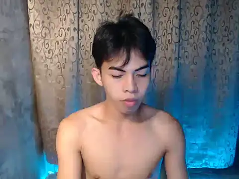 Urhotsilverboy online show from November 15, 2025, 4:21 am