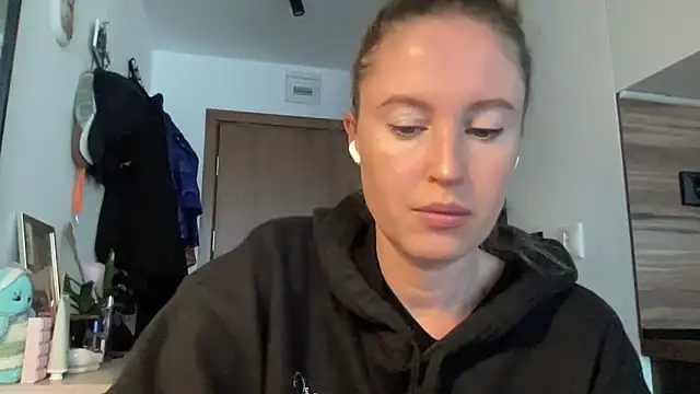 Snapshot of Ameli8 chatting on November 29, 2025, 9:56 am Ameli8 online show from November 29, 2025, 9:56 am