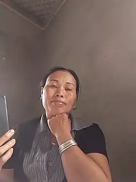 Karen china online show from November 22, 2025, 5:50 am