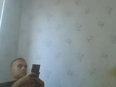 Snapshot of Kreol69 chatting on November 7, 2025, 7:30 am Kreol69 online show from November 7, 2025, 7:30 am