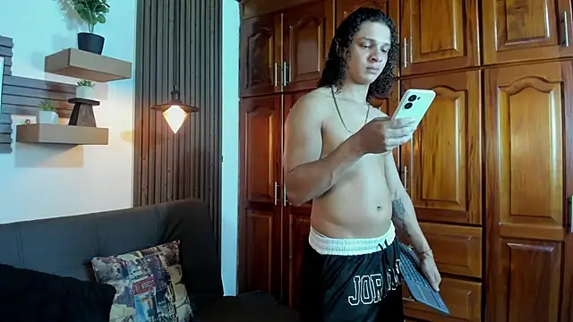 Snapshot of Belamiramill chatting on November 6, 2025, 9:59 pm Belamiramill online show from November 6, 2025, 9:59 pm