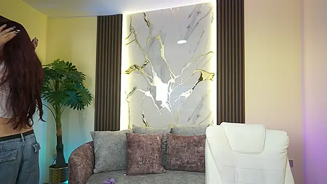 Snapshot of TessaaFox chatting on December 3, 2025, 11:52 am TessaaFox online show from December 3, 2025, 11:52 am