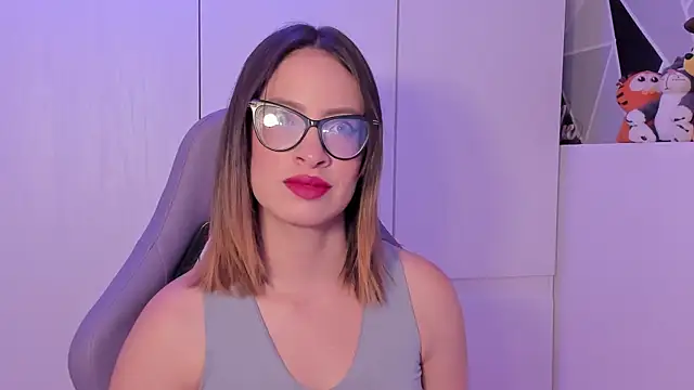 Snapshot of maddie_walton chatting on November 17, 2025, 4:18 am maddie walton online show from November 17, 2025, 4:18 am