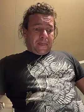 Snapshot of miguel910921 chatting on November 9, 2025, 2:54 am miguel910921 online show from November 9, 2025, 2:54 am