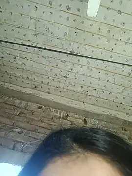 Miss dolli online show from December 4, 2025, 9:29 am