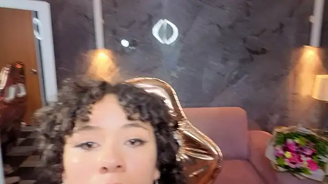 Snapshot of sunny2_b chatting on November 15, 2025, 1:25 am sunny2 b online show from November 15, 2025, 1:25 am