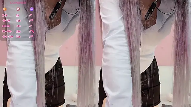 Snapshot of ChloeFozzy chatting on November 7, 2025, 1:44 pm ChloeFozzy online show from November 7, 2025, 1:44 pm