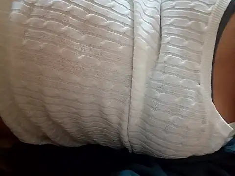 Domiqueen online show from November 25, 2025, 2:17 pm