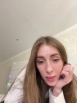 Snapshot of Victoria_Vi chatting on November 15, 2025, 8:49 pm Victoria Vi online show from November 15, 2025, 8:49 pm