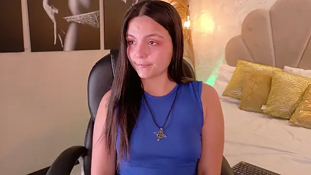 Snapshot of GabyQueens chatting on November 8, 2025, 1:22 pm GabyQueens online show from November 8, 2025, 1:22 pm