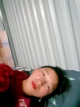 julybi online show from November 10, 2025, 4:11 am