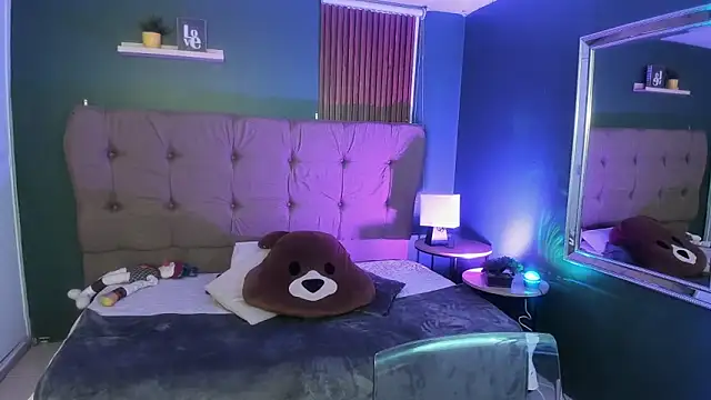 Roseliin online show from December 1, 2025, 11:15 am