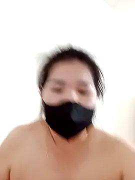 Snapshot of linhcutedam chatting on November 7, 2025, 3:28 am linhcutedam online show from November 7, 2025, 3:28 am