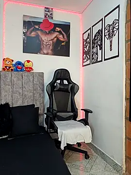 MIKE KILIANjs online show from December 2, 2025, 6:03 pm