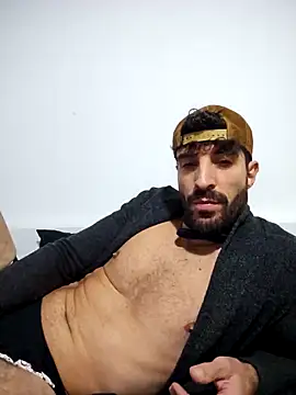 Pinosce6 online show from November 7, 2025, 11:05 pm