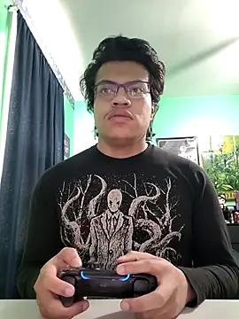 Snapshot of Crypticfreak50 chatting on November 7, 2025, 4:40 pm Crypticfreak50 online show from November 7, 2025, 4:40 pm