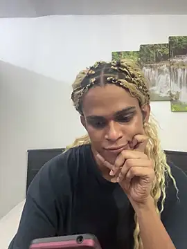 Snapshot of Tara-barbie chatting on November 9, 2025, 5:55 pm Tara-barbie online show from November 9, 2025, 5:55 pm