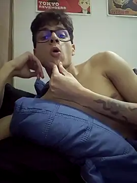 Snapshot of Mateeo_G chatting on November 13, 2025, 2:43 am Mateeo G online show from November 13, 2025, 2:43 am