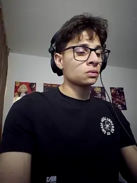 Snapshot of Mateeo_G chatting on November 19, 2025, 1:38 am Mateeo G online show from November 19, 2025, 1:38 am