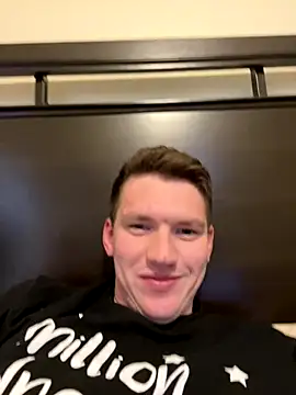 dakota1998x online show from November 10, 2025, 7:35 pm