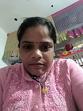 Snapshot of Hot_suini chatting on December 16, 2025, 2:55 pm Hot suini online show from December 16, 2025, 2:55 pm