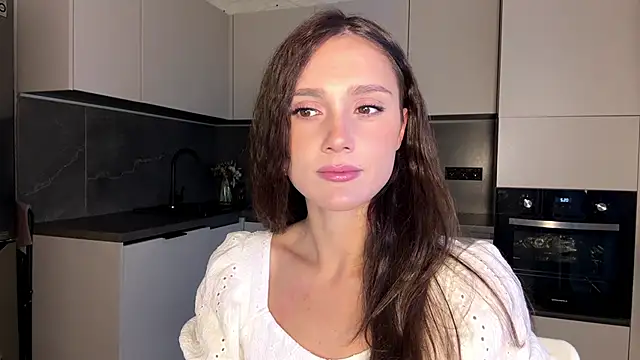 MagdaLavezzo online show from November 15, 2025, 7:27 am