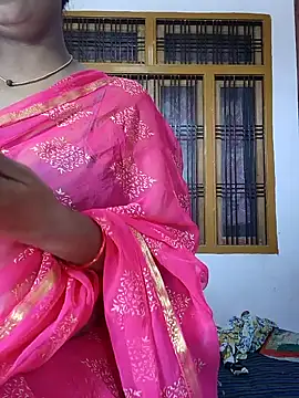 Snapshot of Bade-couple chatting on November 14, 2025, 7:18 am Bade-couple online show from November 14, 2025, 7:18 am