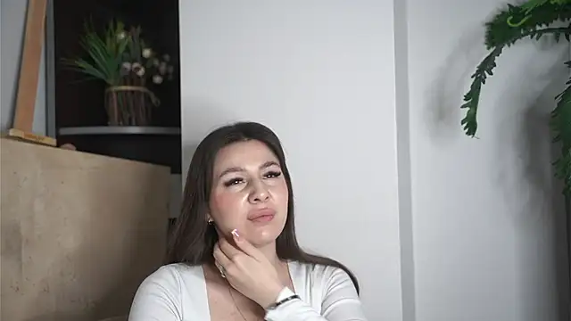 BrittanieBlunt online show from November 9, 2025, 4:00 am