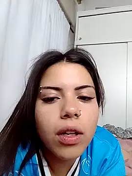 Snapshot of cat_eye__ chatting on November 9, 2025, 4:05 pm cat eye online show from November 9, 2025, 4:05 pm