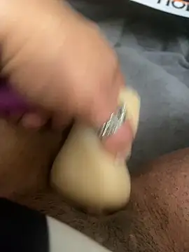 Snapshot of juicythickclit69 chatting on November 16, 2025, 5:13 am juicythickclit69 online show from November 16, 2025, 5:13 am