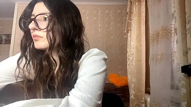 Snapshot of DonnieBooton chatting on November 13, 2025, 1:10 pm DonnieBooton online show from November 13, 2025, 1:10 pm