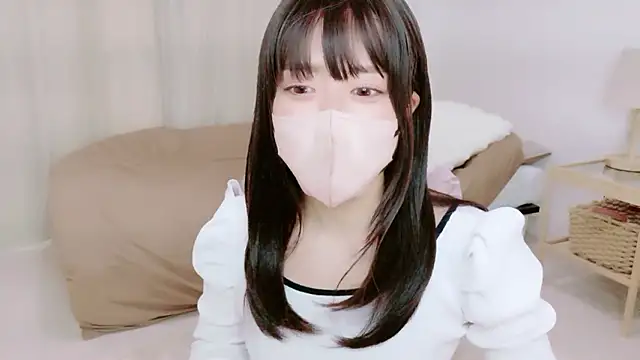 Snapshot of KAZUNAxo chatting on November 17, 2025, 1:55 am KAZUNAxo online show from November 17, 2025, 1:55 am