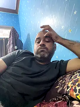 Snapshot of arjunforyou4 chatting on November 25, 2025, 11:32 am arjunforyou4 online show from November 25, 2025, 11:32 am