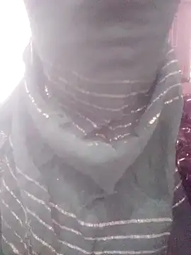 Snapshot of riyahot011 chatting on November 12, 2025, 4:46 am riyahot011 online show from November 12, 2025, 4:46 am