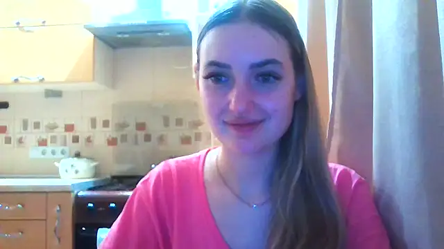 Snapshot of RobinWalker chatting on November 17, 2025, 10:26 pm RobinWalker online show from November 17, 2025, 10:26 pm