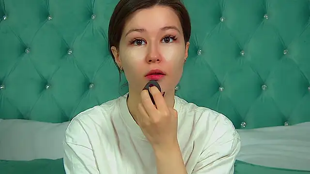 Snapshot of MiaJoys chatting on November 27, 2025, 6:15 am MiaJoys online show from November 27, 2025, 6:15 am